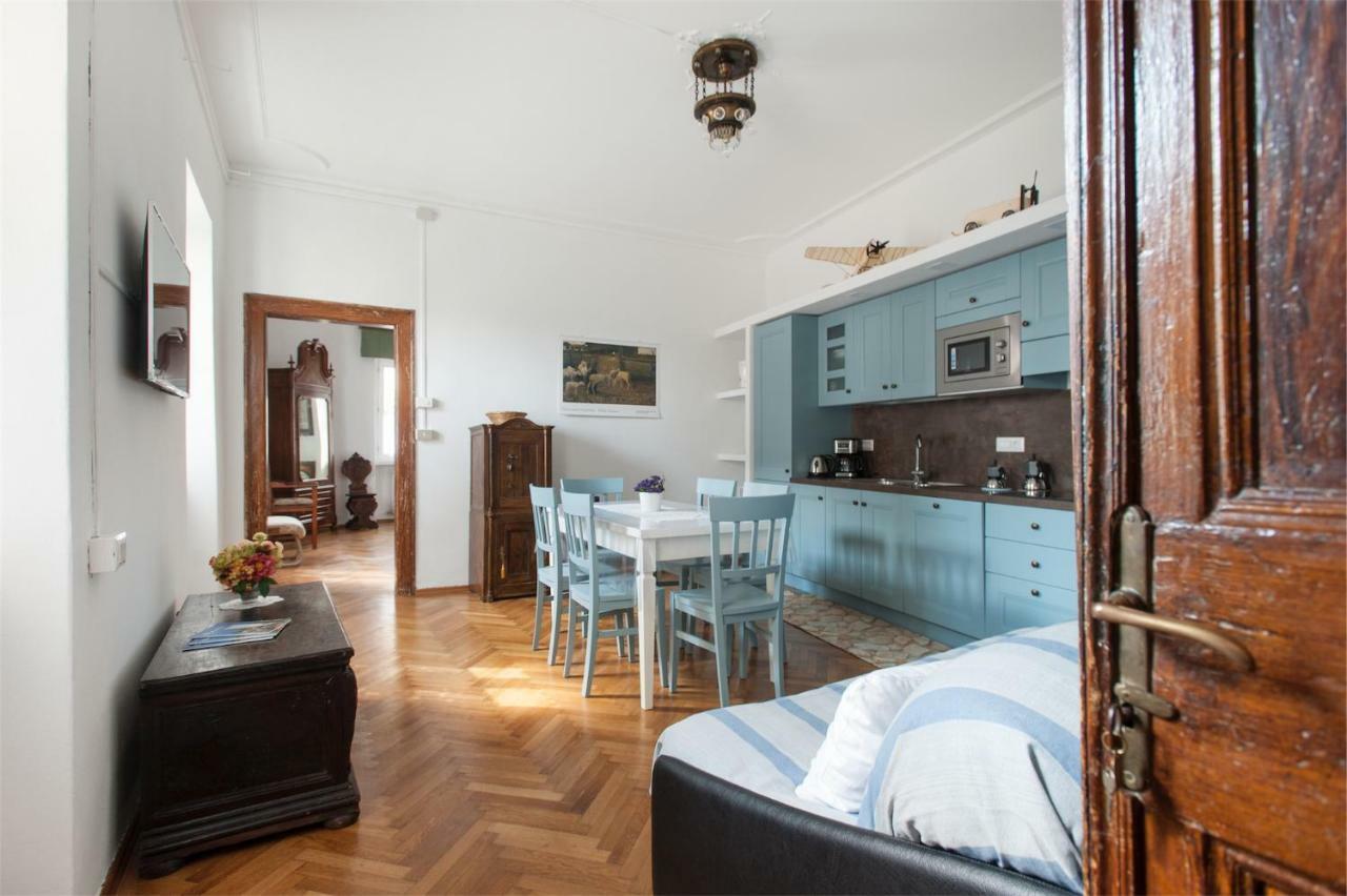 Apartamento Dimora Storica Caproni Arco Exterior foto