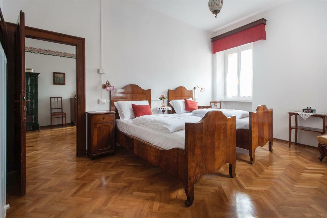 Apartamento Dimora Storica Caproni Arco Exterior foto